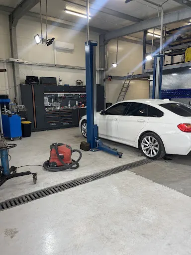 Wulkanizacja z dojazdem i stacjonarnie, wymiana opon.